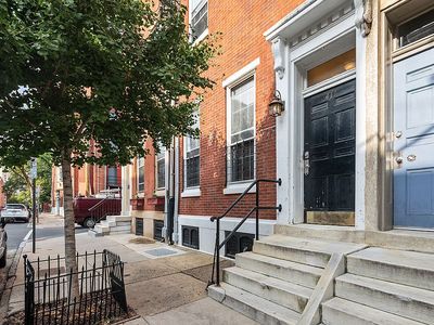 411 S 9th St APT 1F, Philadelphia, PA, 19147
