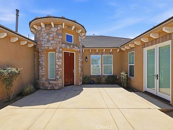 4th image of 3086 Crystal Ridge Ln