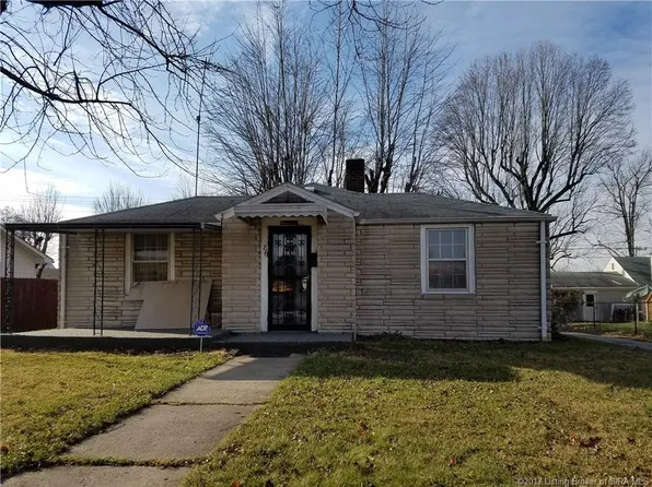 86 N Hyland St, Scottsburg, IN 47170