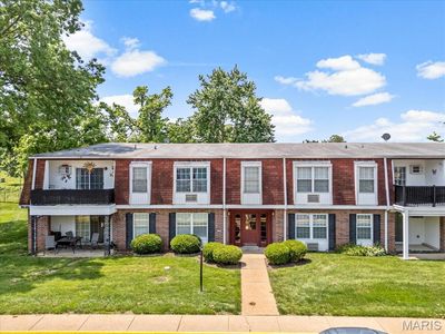 1745 Herault Pl APT F, Saint Louis, MO, 63125