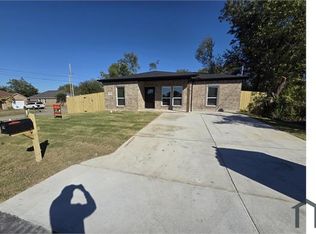 2412 Cleveland St, Greenville, TX 75401