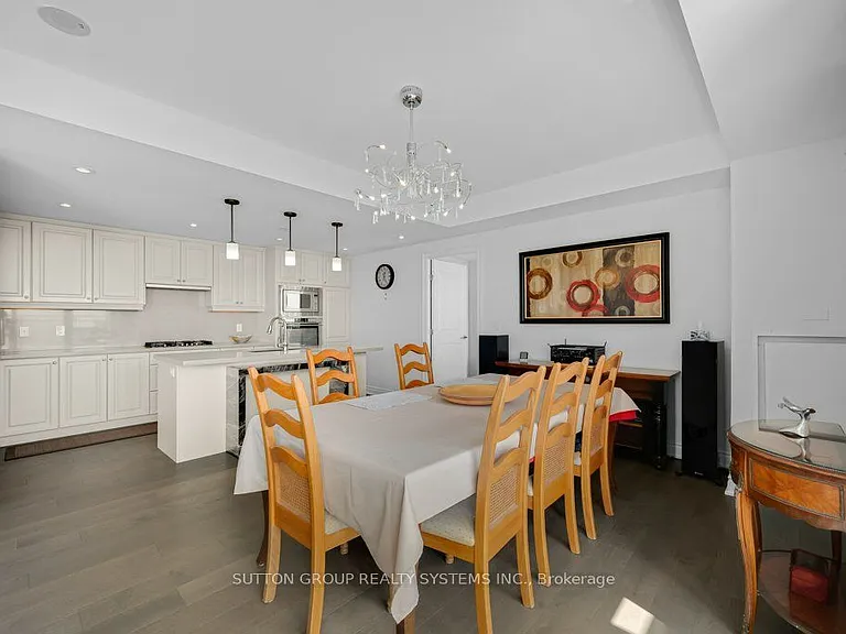 3500 Lakeshore Rd W #B814 — Photo 7