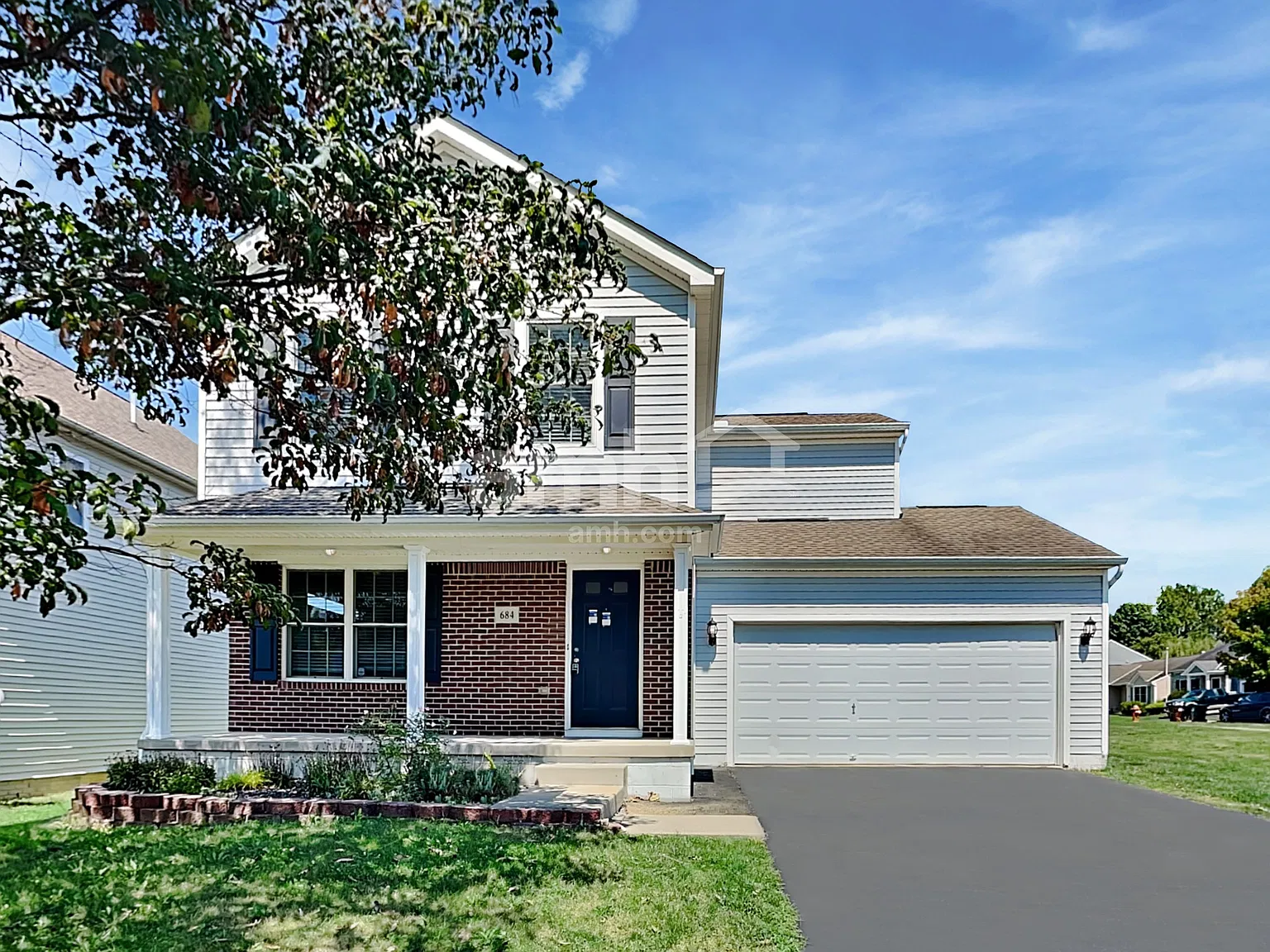 4 bed, 2.5 bath, 1604 sqft, $2,435 — Photo 1