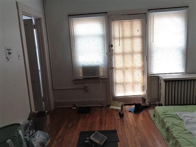 2nd image of 5862 Forbes Ave APT 21