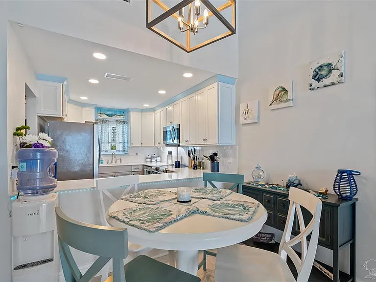 14100 River Rd #327B — Photo 7