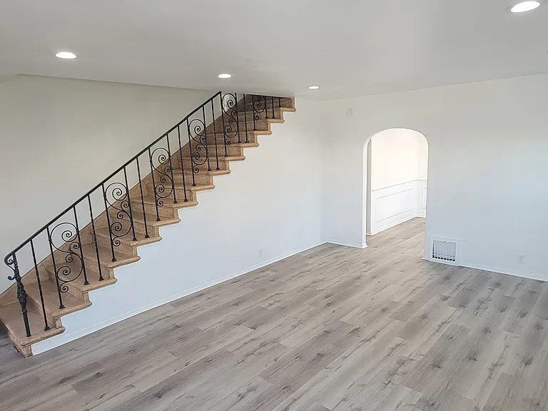 133 N Kings Rd #1/2 — Photo 7