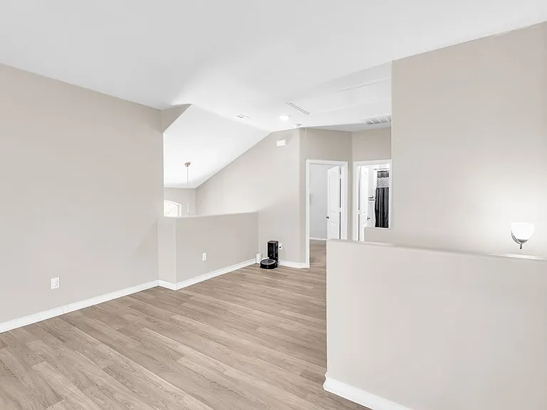 2313 Sky View Rd — Photo 24