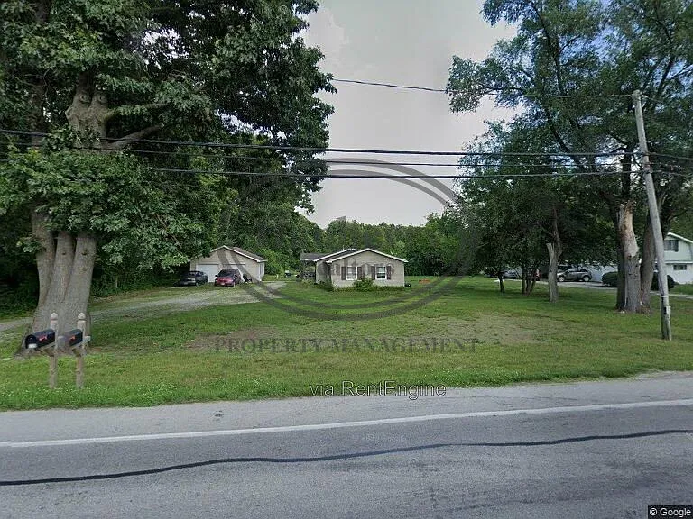 3 bed, 1.0 bath, 1176 sqft, $1,250 — Photo 1