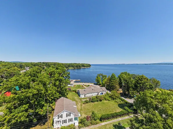 13 Beggs Point St, Essex, NY 12936