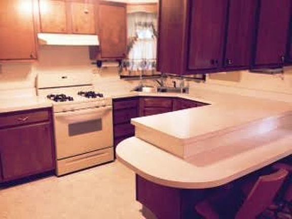 4th image of 4030 Calcutta Dr