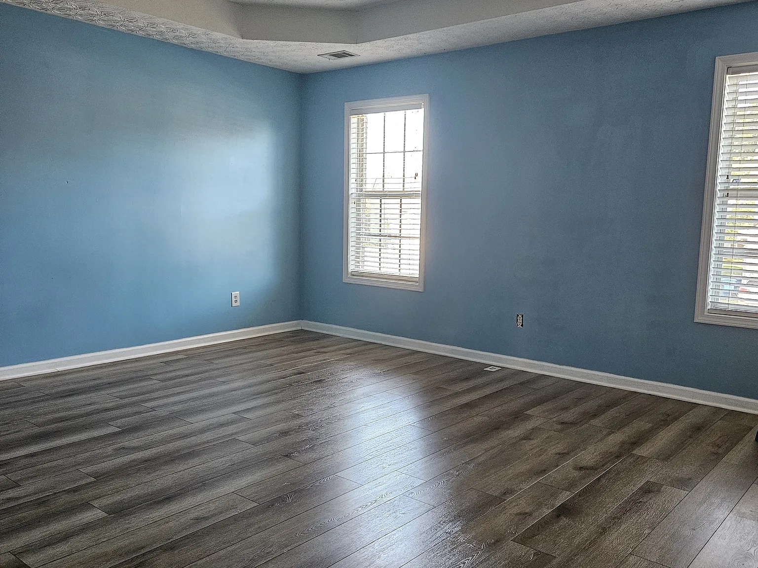 506 Shadowmoore Dr — Photo 4