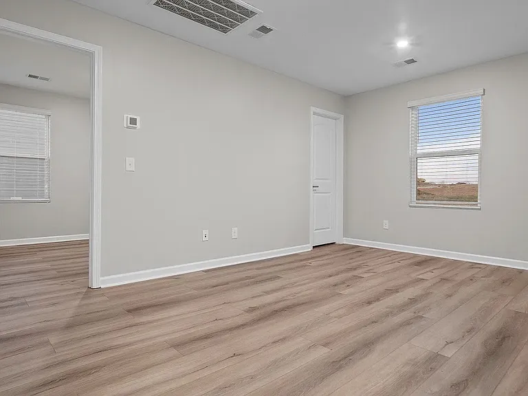 138 Millbrook Dr — Photo 11