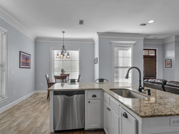 13008 Dutchtown Mill Dr, Gonzales, LA 70737