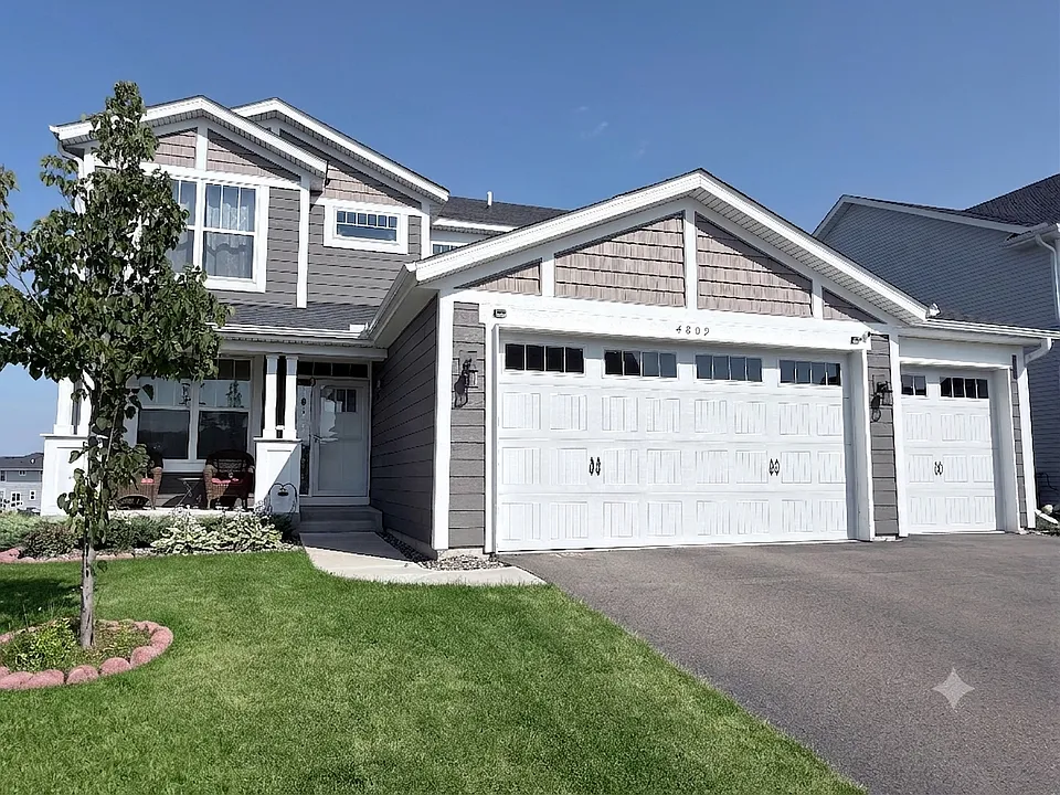 4809 Stable View Dr