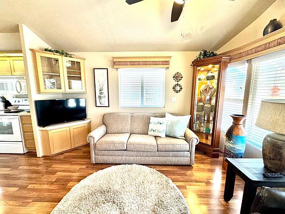 5th image of 10442 N Frontage Rd #372