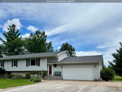 11161 Iroquois Rd, Burlington, IA, 52601