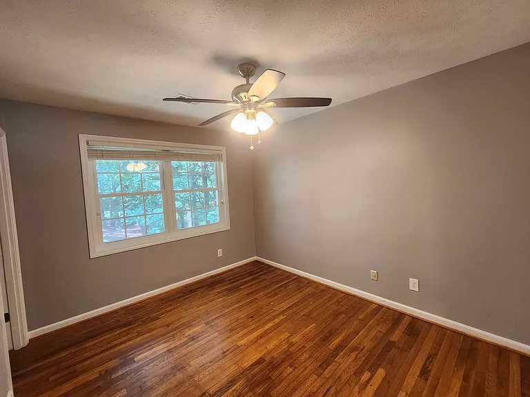 7527 Melinda Dr — Photo 22