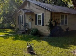 128 E 6th St, Waldron, AR 72958