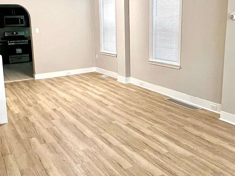 728 Saville Ave — Photo 3