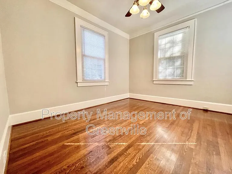 301 Rogers Ave — Photo 10