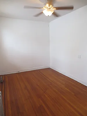 Rented by BELLMARC | media 9