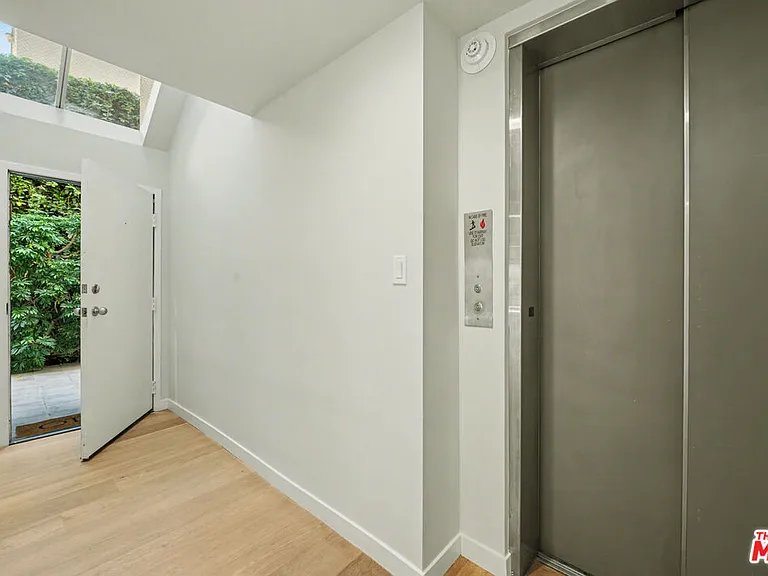 1021 Westmount Dr #102 — Photo 29