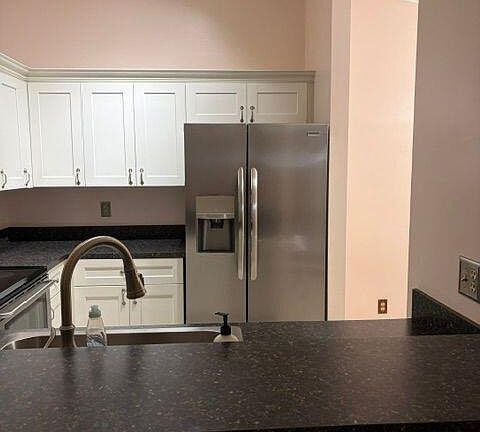 3rd image of 223 Springdale Cir