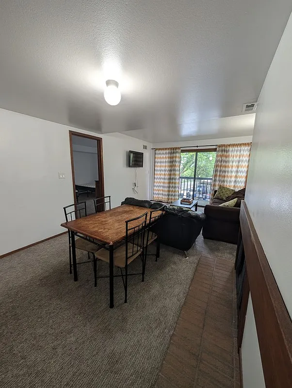 Female Student Shared Rental Near Weber State — Photo 3