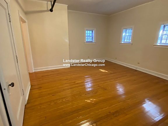 4th image of 1720 W Albion Ave #G