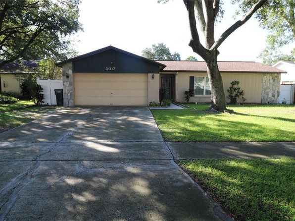 5017 Oakshire Dr