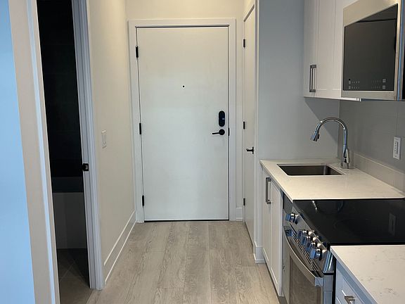 3rd image of 2450 Old Bronte Rd #246