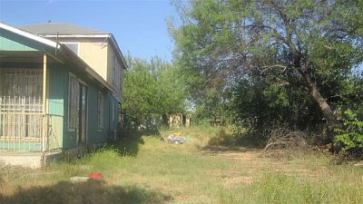3rd image of 529 Pena Dr