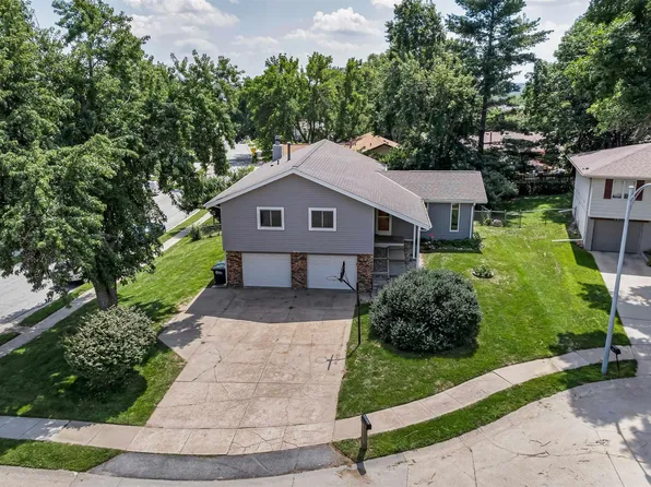 14205 Monroe Cir, Omaha, NE 68137
