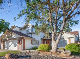 9243 Terraza Ct, Elk Grove, CA 95758