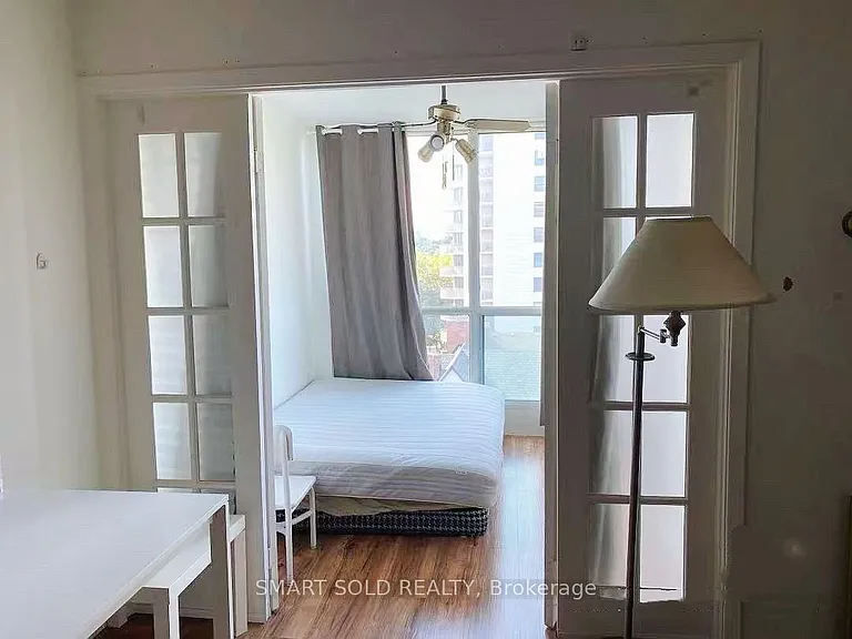 95 Prince Arthur Ave #711 — Photo 9