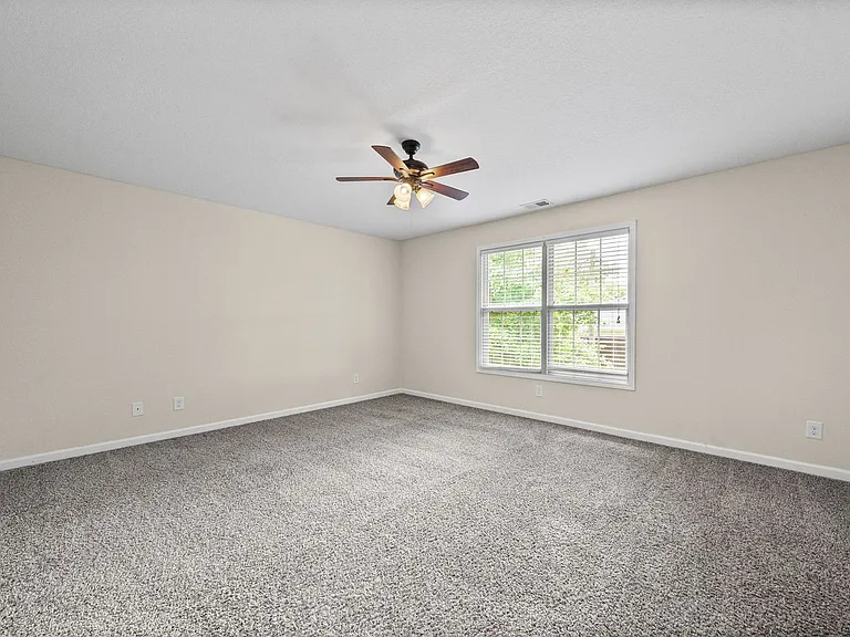 754 Robb Ave — Photo 16