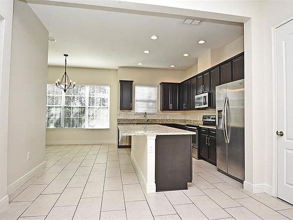 2nd image of 1052 Parma Cir