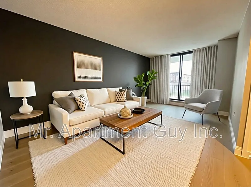 1 bed, 1.0 bath, $2,249 — Photo 1