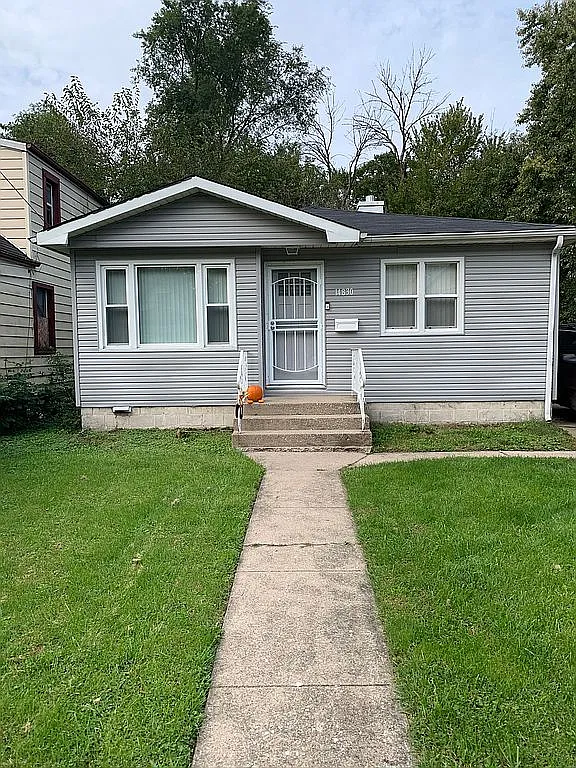 14830 Turlington Ave photo 1