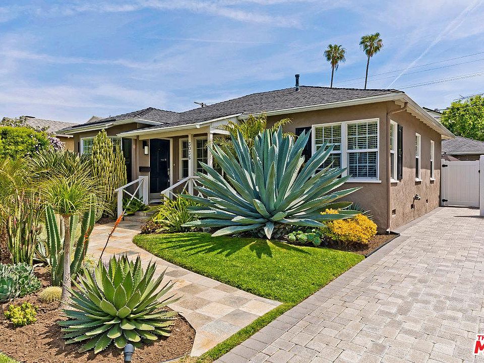 1st image of 3036 S Beverly Dr