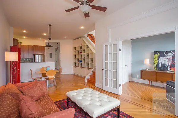 Sold by Betancourt & Associates Realty LLC | media 8