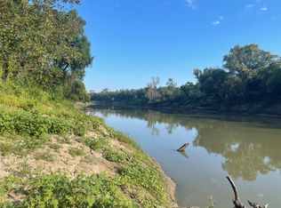 2667 Private Road 1195, Midway, TX 75852