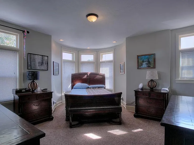 1102 S 30th Ave — Photo 13
