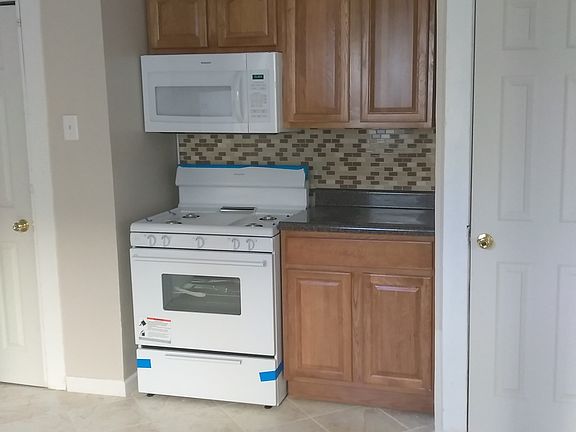 2nd image of 336 Sanford Ave APT B
