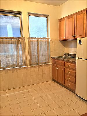 5th image of 34-20 44th St #1