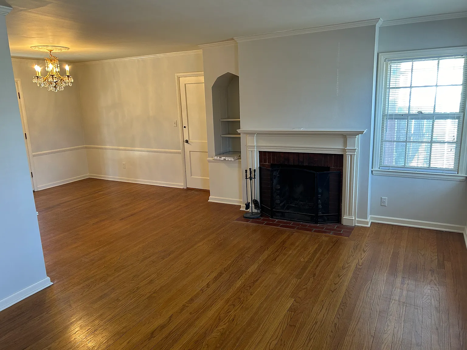 2 bed, 950 sqft, $1,900 — Photo 3