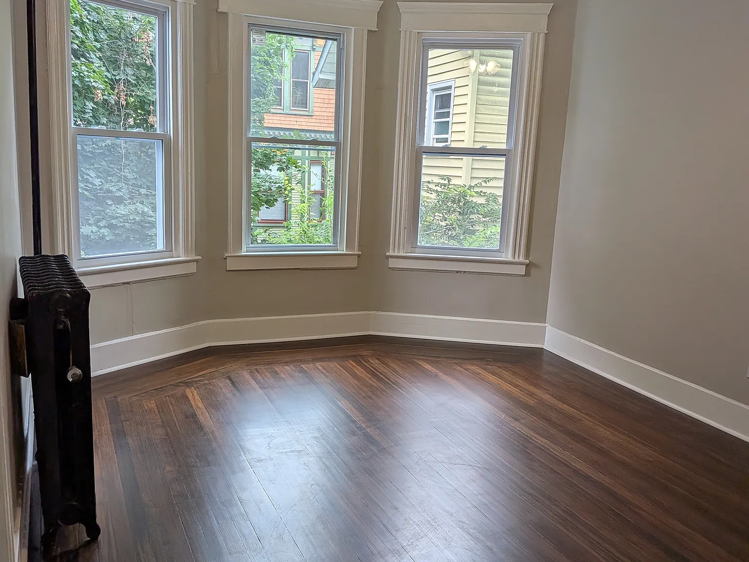 1 bed, $2,300 — Photo 4