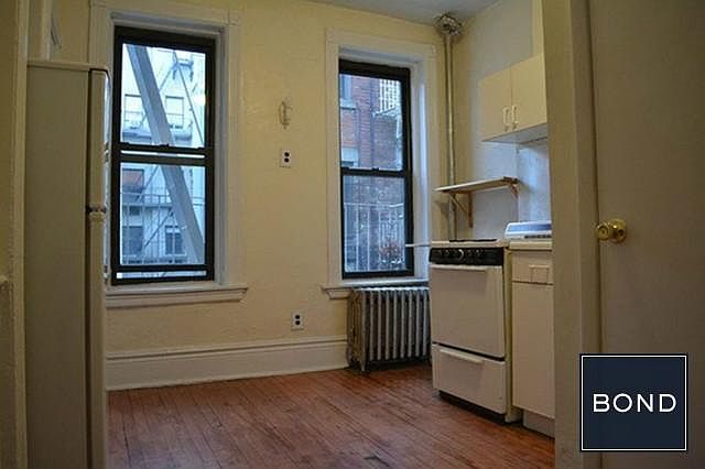 1st image of 530 W 50th St APT 3B