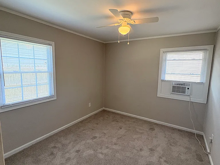 1821 Andrews Blvd — Photo 25