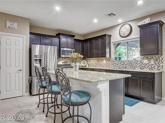 3rd image of 9083 Sea Mink Ave